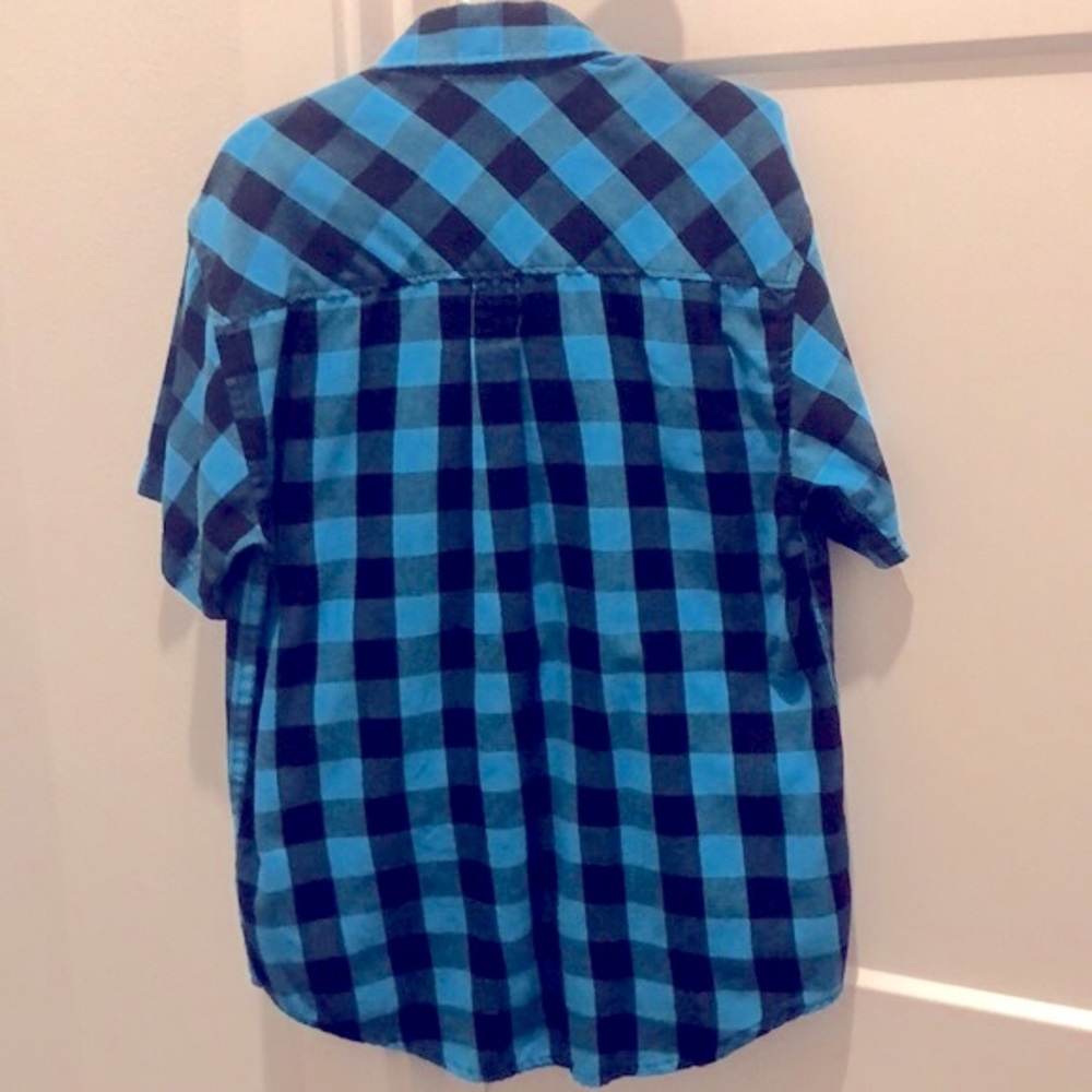 ⭐️HP⭐️ DC Shoe Plaid Blue & Black Short Sleeve Button Up Shirt Boys Size Small 8 - Picture 6 of 7